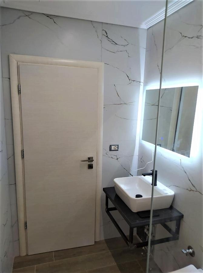 Lighting Jasminum Apartment Sarandë Dış mekan fotoğraf